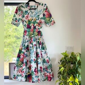 Vintage Cottage Core Floral Dress